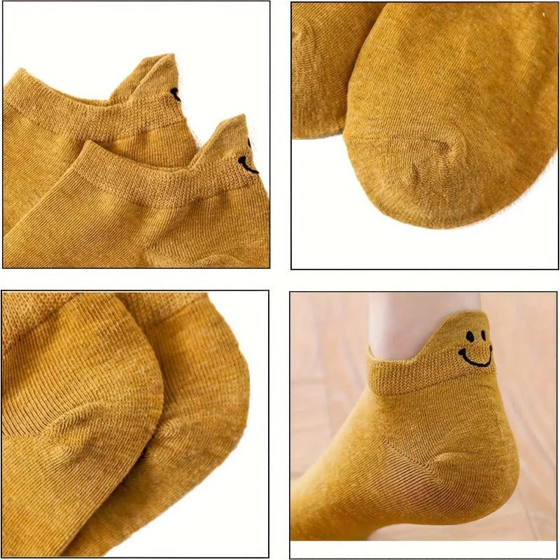 Non-Slip Smiley Tab Socks